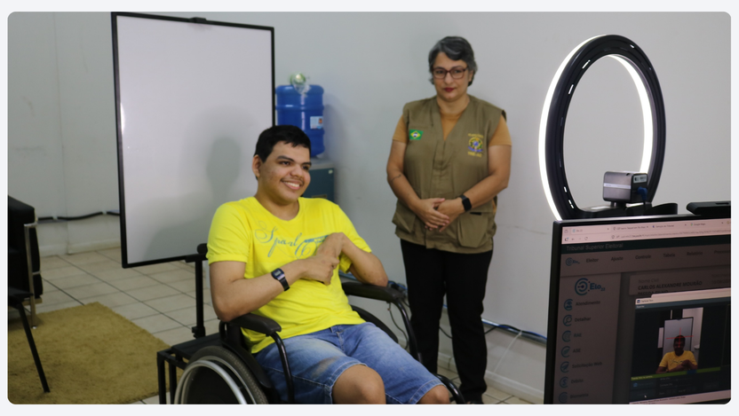 Com o prazo final se encerrando em 6 de maio, a movimentação no auditório do Detran intensifica-...