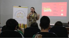 Ação reuniu mais de 60 estudantes do ensino médio