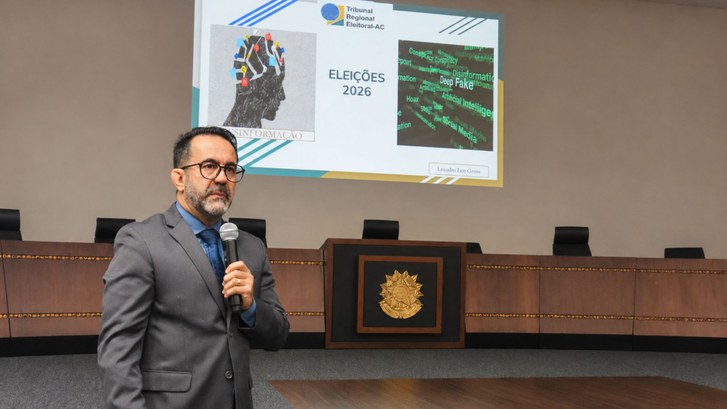 “A Justiça Eleitoral vai combater fortemente qualquer tipo de desinformação e deepfakes”, afirmo...