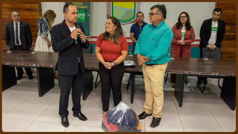 assis24/04/2025