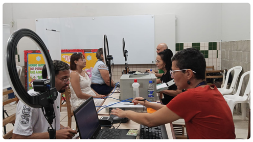 Ação do TRE-AC facilitou o acesso da população ao atendimento eleitoral na escola Dr. Pimentel G...