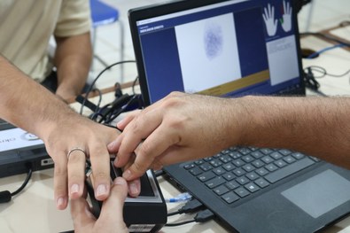 Serviços mais procurados foram a coleta biométrica e o primeiro título; atendimento segue até am...