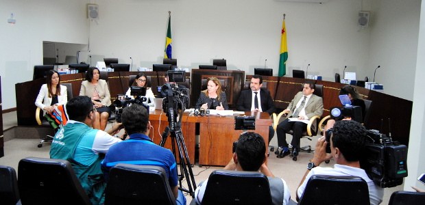 COLETIVA DE IMPRENSA-TRE-AC-2018 Coletiva de imprensa