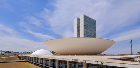 Congresso Nacional promulga emenda que incentiva candidaturas de mulheres e negros