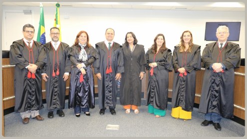 Sessão solene prestou homenagens aos juízes Leandro Leri Gross, Fernando Nóbrega e Kelley de Oli...