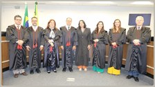 Sessão solene prestou homenagens aos juízes Leandro Leri Gross, Fernando Nóbrega e Kelley de Oli...