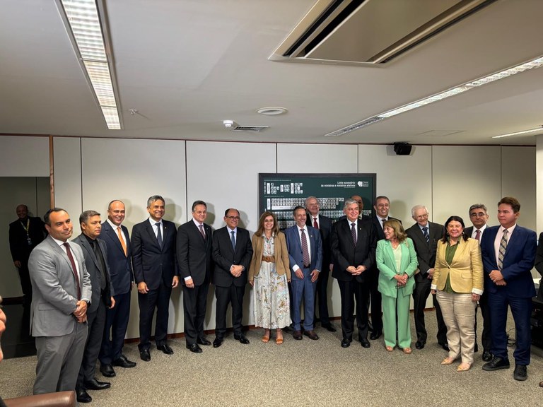 Desembargador Lois Arruda integra reunião nacional de encerramento da gestão da ministra Isabel Gallotti Corregedor eleitoral do Acre destacou o fortalecimento institucional e o avanço da biometria com...