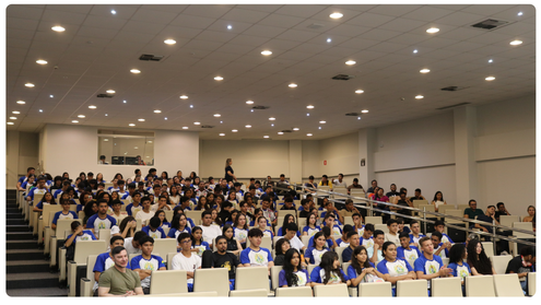 Trabalhos da grade curricular estudantil da escola Henrique Lima foram apresentadas no Plenário ...