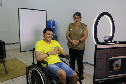 Com o prazo final se encerrando em 6 de maio, a movimentação no auditório do Detran intensifica-...