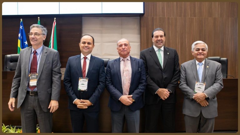 FOTO PRESID. 07.05 FOTO PRESID. 07.05