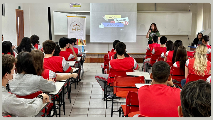 Interesse pelo Voto Jovem marca nova ação do TRE-AC no Colégio Meta Mesmo não sendo obrigatório aos 16 e 17 anos, estudantes demonstram engajamento e procuram emiti...