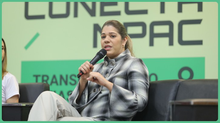 Justiça e inovação de mãos dadas: Juíza-Auxiliar do TRE-AC participa do Conecta MP no Acre Louise Santana destaca papel dos laboratórios de inovação e ações contra a desinformação eleitoral