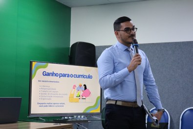 Encontro reuniu 85 universitários e abordou o programa mesário voluntário, educação midiática e ...