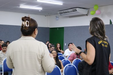 Encontro reuniu 85 universitários e abordou o programa mesário voluntário, educação midiática e ...