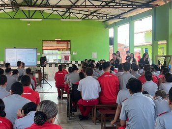 Ação promove palestra, teatro, quiz e atendimento ao eleitor, com foco na formação cidadã de jov...