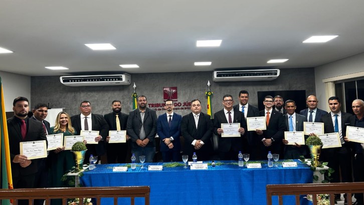 Justiça Eleitoral realiza diplomação dos eleitos em Capixaba nas Eleições Municipais de 2024 Com os diplomas em mãos, os eleitos estão aptos a iniciar seus mandatos no próximo ano