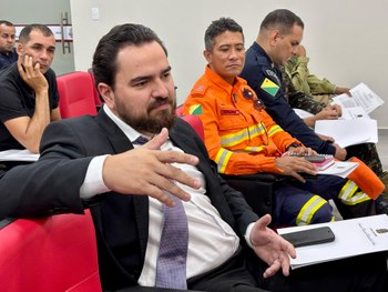 Reunião da 6ª Zona Eleitoral debate logística, segurança e atuação integrada nos municípios de B...