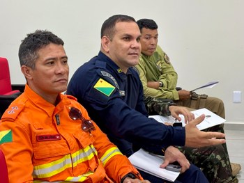 Reunião da 6ª Zona Eleitoral debate logística, segurança e atuação integrada nos municípios de B...