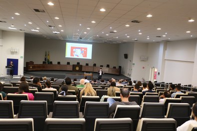 Palestra destacou desafios práticos da LGPD e os impactos do uso indevido de dados na administra...