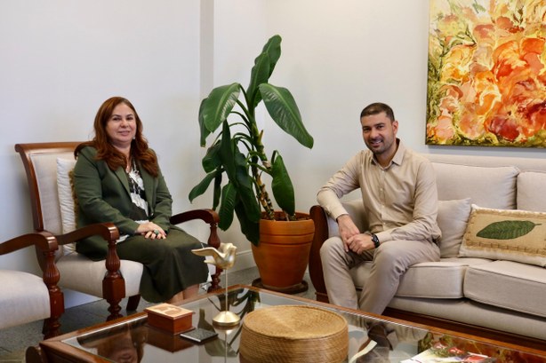 Desembargadora Waldirene Cordeiro recebeu a visita institucional do deputado Nicolau Júnior