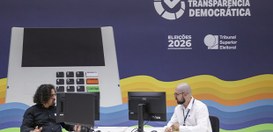 Ação faz parte do Ciclo de Transparência Democrática. Perito examina arquitetura do sistema e pr...