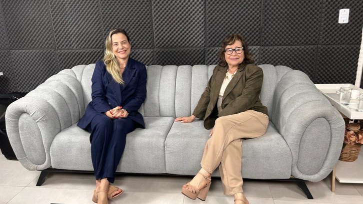 Podcast Além do Voto recebe Denise Bonfim: desafios da pandemia e legado no TRE-AC Ex-presidente relembra trajetória na Justiça Eleitoral, fala da realização das eleições de 2020 ...