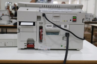 Preparação e lacre das urnas eletrônicas avançam no Acre para as Eleições 2026
