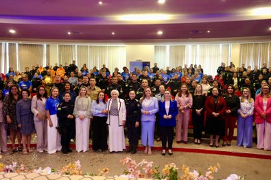 Durante o evento “Caminhos de honra das mulheres na Política Militar”, realizado na OAB/AC, a de...