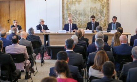 Reunião conduzida pelo ministro Edson Fachin reuniu presidentes de tribunais para discutir trans...