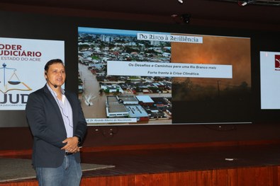 Encontro destaca a necessidade de respostas institucionais frente aos eventos extremos 