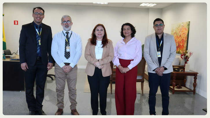 Presidente do TRE-AC recebe Correios para tratar da organização das Eleições 2026