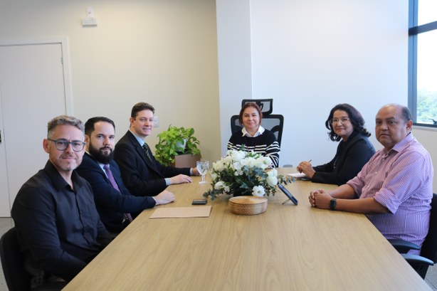 Encontro reforçou a cooperação entre as instituições e abordou iniciativas voltadas à segurança ...
