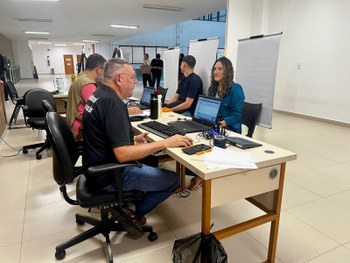 TRE-AC realiza 45 atendimentos no primeiro dia, com foco na atualização cadastral