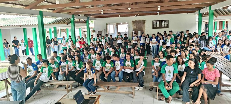 Ação do TRE-AC alcança 843 estudantes e garante mais de 260 atendimentos eleitorais 