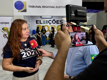 Presidente Waldirene Cordeiro e vice-presidente Lois Arruda acompanharam as atividades e receber...