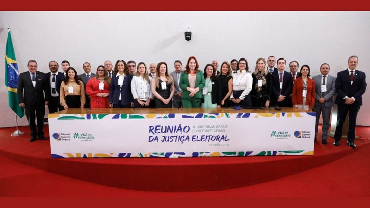 Reunião do TSE com Diretores-Gerais foca em eleições de excelência Rosana Magalhães representa o TRE-AC em encontro com Ministra Cármen Lúcia para discutir melhori...