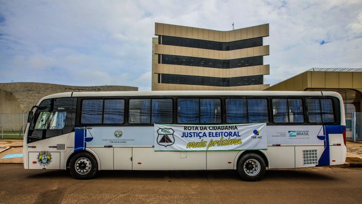 Rota da Cidadania: Ação Itinerante do TRE chega ao Alto Acre Eleitores de Epitaciolândia e Brasileia podem procurar os serviços eleitorais