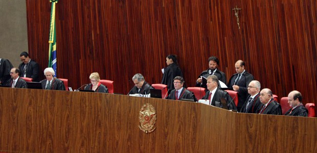 Sessão administrativa do TSE em 12.06.2018 Sessão administrativa do TSE