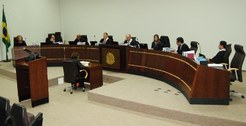 SESSÃO PLENÁRIA NO TRE-AC
