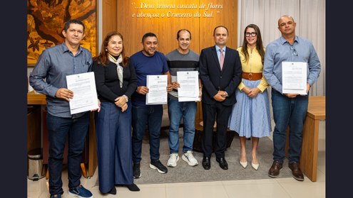 Programa “Eleitor Alfabetizado” é lançado com apoio das prefeituras de Cruzeiro do Sul, Mâncio L...