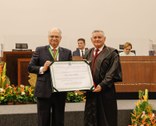 Condecoração foi entregue ao Ministro pelas relevantes contribuições prestadas à Justiça Eleitor...