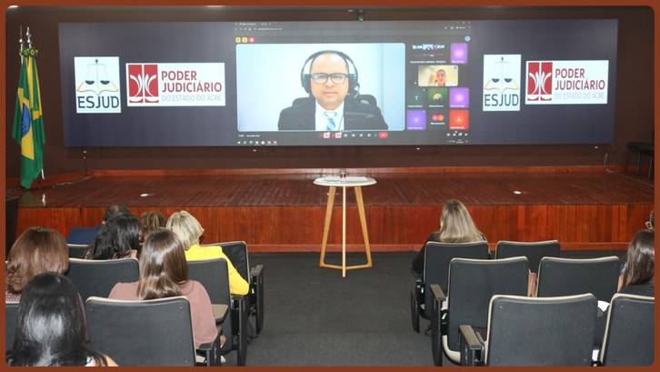 TRE-AC discute medidas de proteção a magistradas e servidoras vítimas de violência doméstica Evento reuniu representantes do TRE-AC, TJAC e do CNJ para discutir medidas de proteção e acolhi...