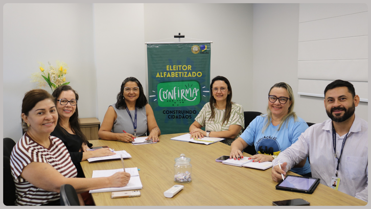 Reunião tratou de estratégias para ampliar inclusão social e participação cidadã por meio da alf...