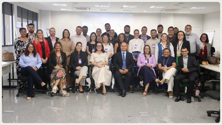TRE-AC: Encerramento do curso “Laboratoristas de Inovação” destaca protagonismo institucional Com presença do Presidente do TRE-AC, participantes apresentaram soluções criativas voltadas à e...