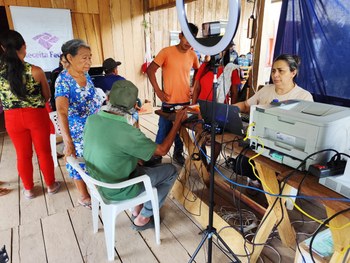 Campanha da Biometria leva serviços essenciais à população da Aldeia Mulateiro

