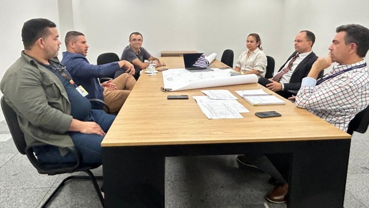Comissão de Transporte apresenta estratégias e define detalhes sobre rotas, identificação de veí...