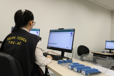 TRE-AC inicia geração das mídias que serão utilizadas nas urnas eletrônicas nas Eleições 2026
