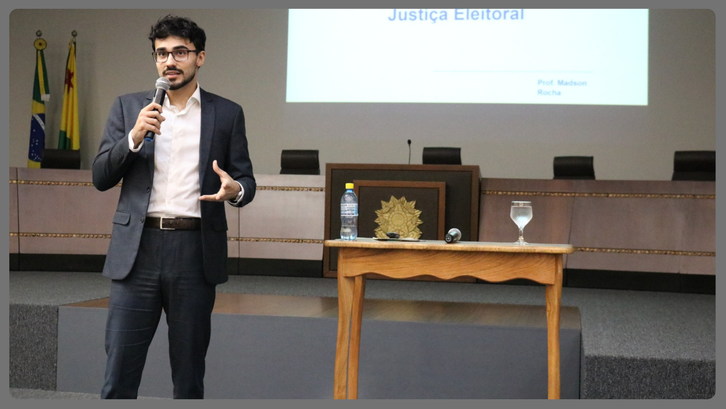 Palestra destacou desafios práticos da LGPD e os impactos do uso indevido de dados na administra...