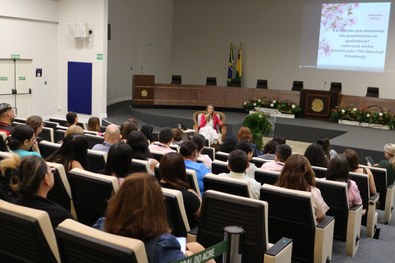 TRE-AC promove reflexão sobre a força, a identidade e as potencialidades da alma feminina
Pales...