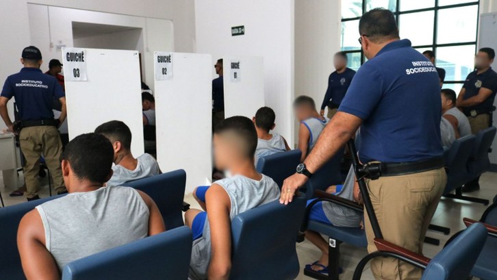 TRE-AC realiza atendimento a jovens socioeducandos Ação foi realizada nos dias 30 e 31 de janeiro e 1º de fevereiro e foram emitidos o primeiro tít...